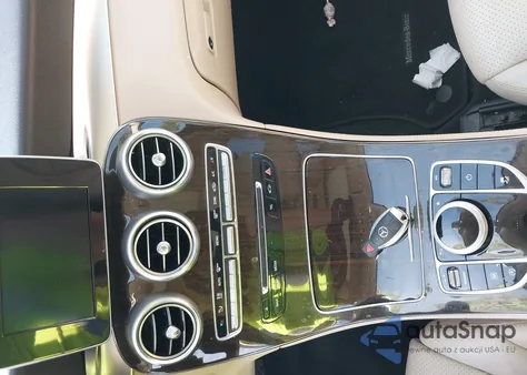 2019 Mercedes-Benz Glc 300 4Matic z USA, uszkodzony, nr VIN WDC0G4KB5KV184868